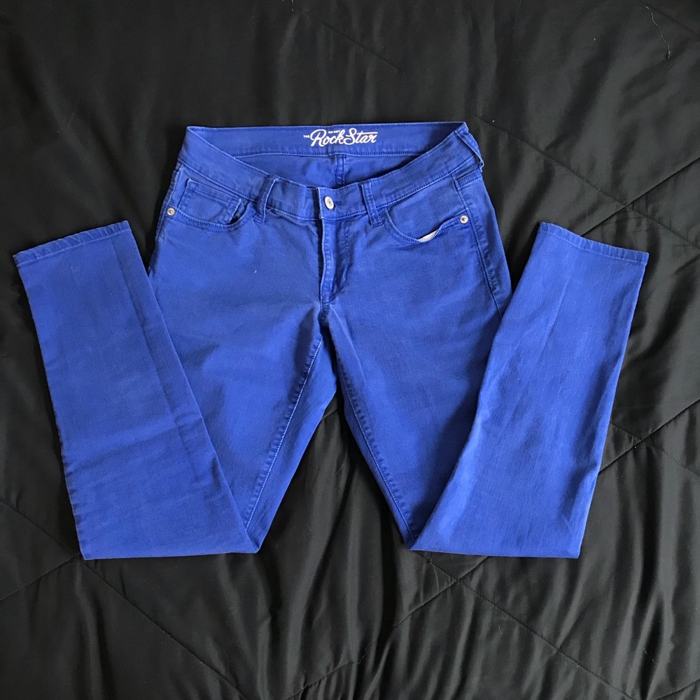 Juniors blue straight leg jeans